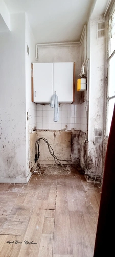 A SAISIR Studio 16 m2 à rénover intégralement PARIS 10EME ARRONDISSEMENT (75) 