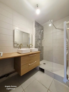 Exclusivité Bel Appartement 4 pièces NEUILLY SUR MARNE (93) 74,50 m2 avec Cave et stationnement