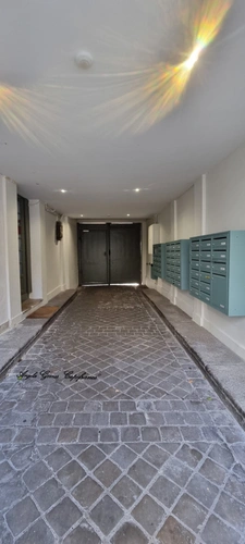 A SAISIR Studio 16 m2 à rénover intégralement PARIS 10EME ARRONDISSEMENT (75) 