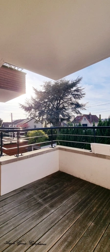 Beau 2 pièces 45 m2 avec balcon et parking - LE BLANC MESNIL (93)