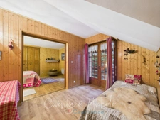 Grande propriété familiale sur 7 533 m² de terrain plat