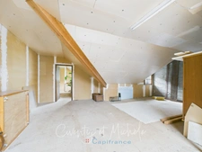 Grande propriété familiale sur 7 533 m² de terrain plat