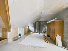 Grande propriété familiale sur 7 533 m² de terrain plat
