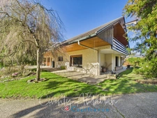 Grande propriété familiale sur 7 533 m² de terrain plat