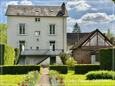 Maison à vendre 8 pièces 197m2 - LA FERTE GAUCHER (77) + Sous sol + Jardin + Garage