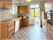 Maison à vendre 8 pièces 197m2 - JOUY SUR MORIN (77) + Sous sol + Jardin + Garage