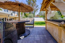 Maison contemporaine de 216m2 avec piscine, spa, et T3 indépendant 