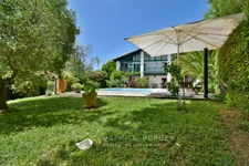 Dpt Pyrénées Atlantiques (64), for sale VILLEFRANQUE house P6 of 233.95 m² - Land of 1,561.00 m²