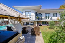 Maison contemporaine de 216m2 avec piscine, spa, et T3 indépendant 