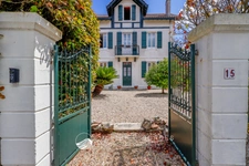 Villa de caractère avec piscine, au coeur des arènes de Bayonne