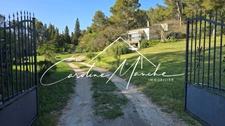 Maison T4 de 85m² à rénover sur terrain de 5000m² en zone naturelle – Ventabren