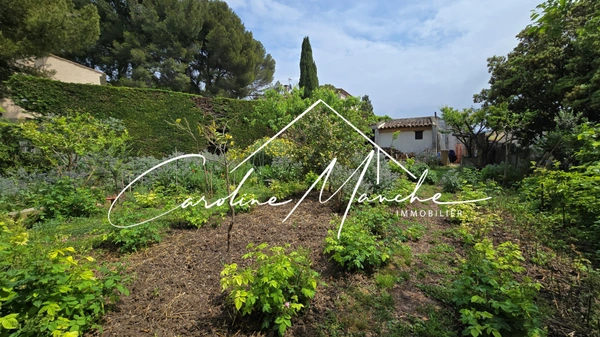 Villa provençale 5 chambres de 200m² - terrasse, double garage et terrain de 1000m² piscinable