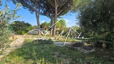 Large character property of 250m² on a plot of 1500m²