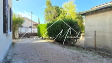 Maison à rénover de plain-pied de 67m² - 2 chambres - jardin et garage