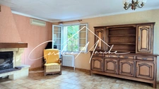 Maison à rénover de plain-pied de 67m² - 2 chambres - jardin et garage