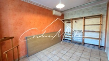 Maison à rénover de plain-pied de 67m² - 2 chambres - jardin et garage