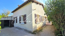 Maison à rénover de plain-pied de 67m² - 2 chambres - jardin et garage