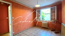 Maison à rénover de plain-pied de 67m² - 2 chambres - jardin et garage