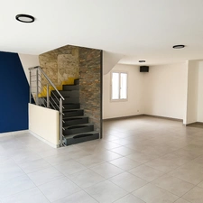 A Vendre à La Fare-les-Oliviers - Maison 5 chambres de 150m² + garage