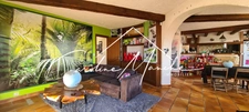 Large character property of 250m² on a plot of 1500m²