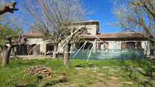 Large house + garage on a 6500 m² plot of land, divisible