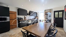 Maison de village 5 pièces de 135 m² à Grans
