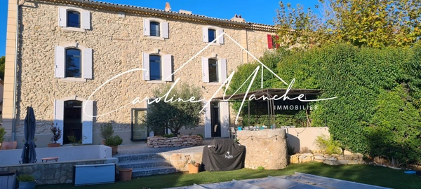 A Louer à COUDOUX - Grand Mas Provençal meublé de 350m² - 5 chambres - bureau - piscine
