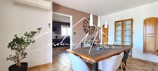 Maison 4 chambres de 155m² + appartement T2 de 43m² - terrain de 1500m² - piscine