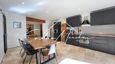 Maison de village 5 pièces de 135 m² à Grans