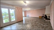 ATTIGNY (08) Maison de plain pied sur sous-sol total, 3 chambres, terrain environ 600m²