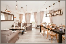 Investment property for sale, 9 rooms, VERZY (51) with commercial premises