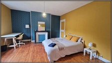 Maison meublée à vendre proche de VOUZIERS (08) avec jardin 