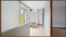 VERZY (51) House of 57m² living space with enclosed courtyard and outbuildings 