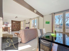 Appartement 98 m² (loi carrez 79.89m²) Carcassonne – 2 chambres (possibilité 3ème) – 1er étage – Vue Cité et l'Aude – Idéal résidence ou investissement locatif/touristique