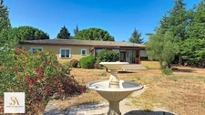 VILLARDONNEL – Villa de plain-pied avec garage, 4 chambres et bureau, sur un terrain de 3 577 m² avec vue dégagée sur la Montagne Noire.
