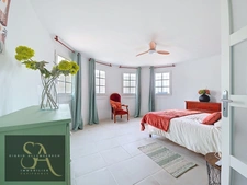 AUDE, En périphérie de Carcassonne, maison 377m² sur parc clos possibilité gîte