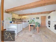 Estate for sale (Aude) – views of the Pyrenees – rare self-sufficiency 
