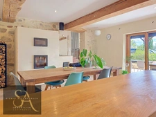 Estate for sale (Aude) – views of the Pyrenees – rare self-sufficiency 