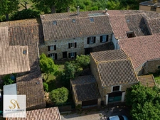 Propriété de caractère avec deux habitations indépendantes, dépendances et jardin – Rieux-en-Val