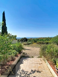 Estate for sale (Aude) – views of the Pyrenees – rare self-sufficiency 