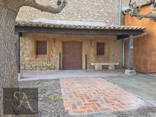 Bâtiment viticole , terres et matériel d’exploitation – 48 ha Proche Narbonne