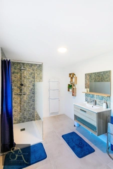 AUDE, En périphérie de Carcassonne, maison 377m² sur parc clos possibilité gîte