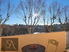 Apartment 98 m² (79.89 m² under the Carrez Law) Carcassonne – 2 bedrooms (possibility of a 3rd) – 1st floor – View of the Cité and the Aude river – Ideal residence or rental/tourist investment