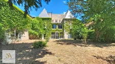 Charming building with garden – Over 750 m² of living space in the heart of Limoux