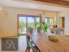 Estate for sale (Aude) – views of the Pyrenees – rare self-sufficiency 