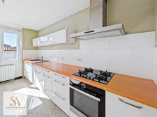 Belle maison familiale avec terrasse au cœur de Puichéric