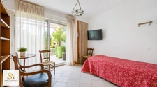VILLARDONNEL – Villa de plain-pied avec garage, 4 chambres et bureau, sur un terrain de 3 577 m² avec vue dégagée sur la Montagne Noire.