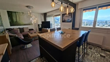 Apt 4 pièces, Dernier étage, vue panoramique, garage, cave, local vélo !!