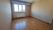 Apt 4 pièces, Dernier étage, vue panoramique, garage, cave, local vélo !!