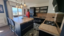 Apt 4 pièces, Dernier étage, vue panoramique, garage, cave, local vélo !!
